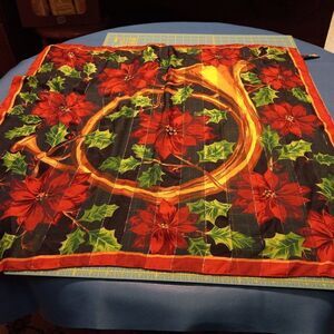 Basha silk scarf poinsetta/horn 33x33